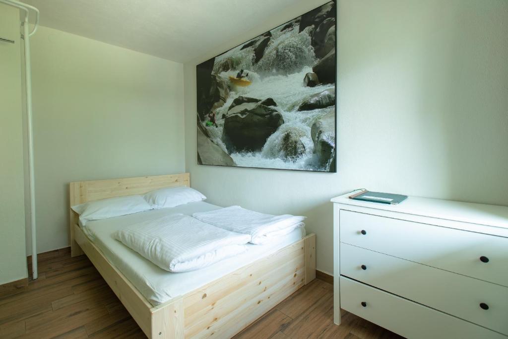 Postel nebo postele na pokoji v ubytování Hostel Soča Rocks