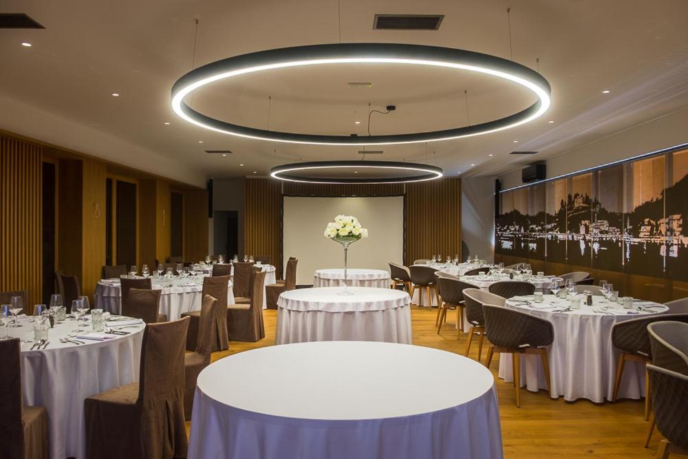 Restaurace v ubytování Hotel Ajdovec