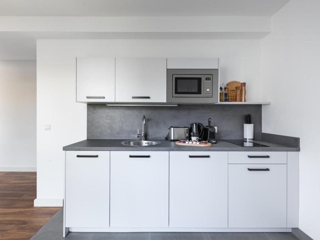 Flower's Berlin by Limehome - Digital Access - 17