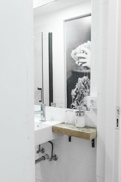 Un baño de Mapango Small Rooms