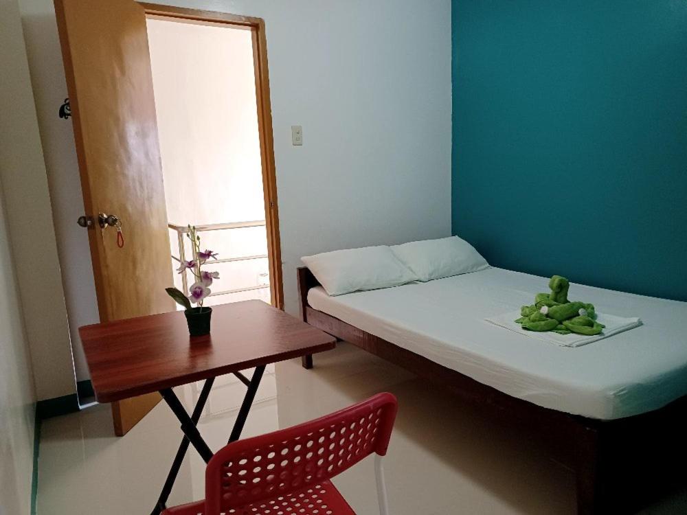Postel nebo postele na pokoji v ubytování Pete's inn