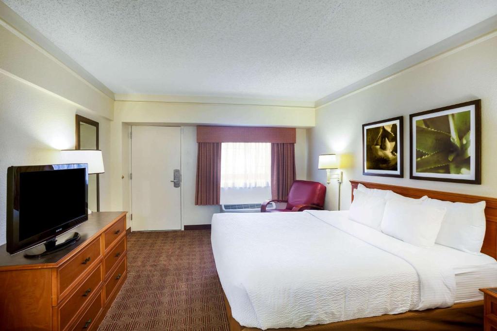 La Quinta Inn by Wyndham Austin Capitol / Downtown - 