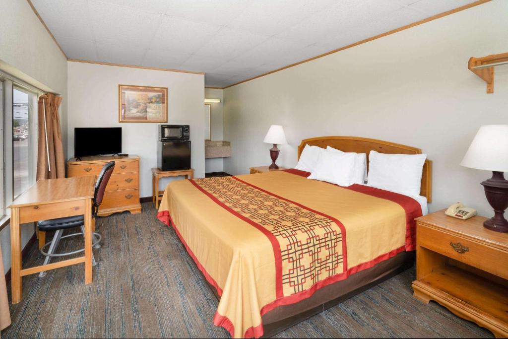 Pigeon Forge Parkway Inn photo