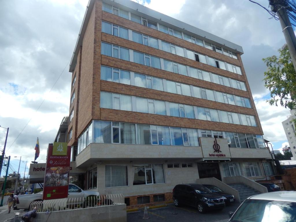 Budova, kde se hotel nachází