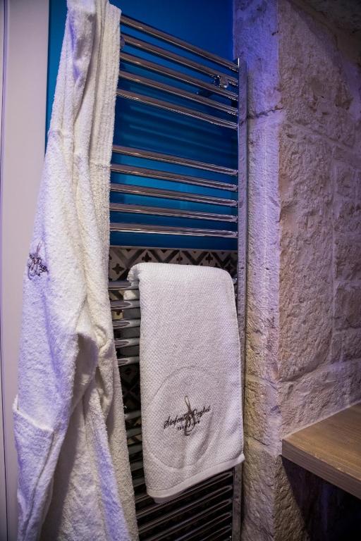 Zdjęcie z galerii obiektu SINFONIE PUGLIESI LUXURY ROOM w mieście Turi