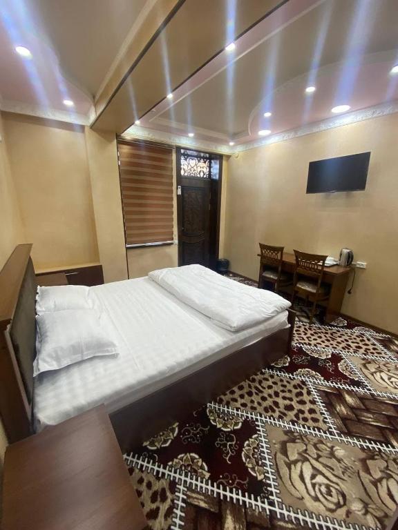 VOSTOK HOTEL - Chambre Simple Avec Salle De Bain Privée