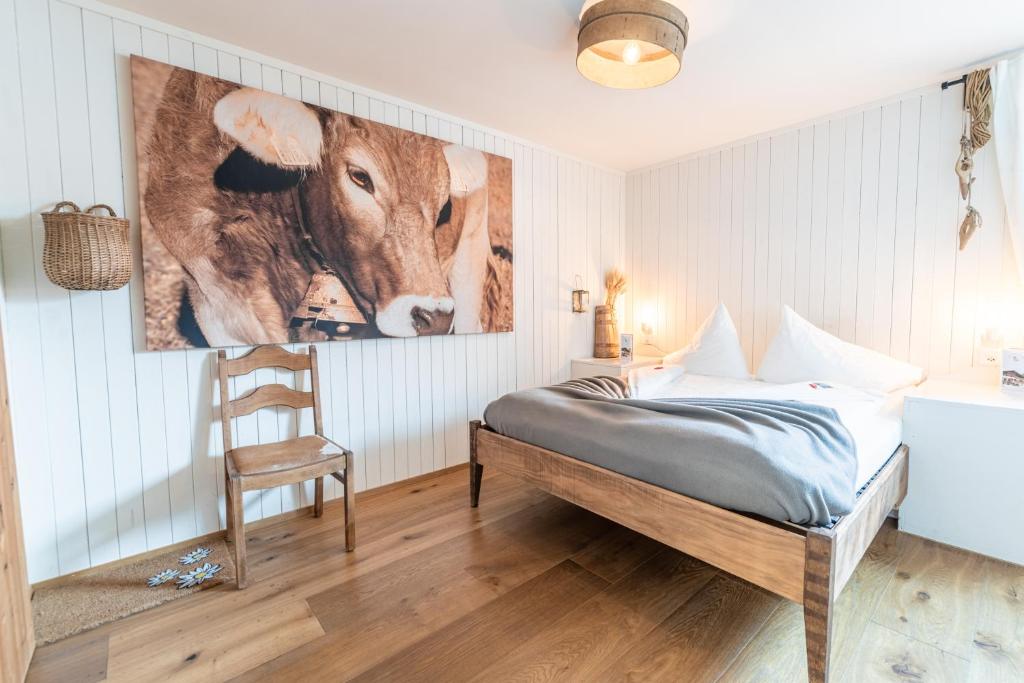 Een bed of bedden in een kamer bij Hotel Kaiserstuhl
