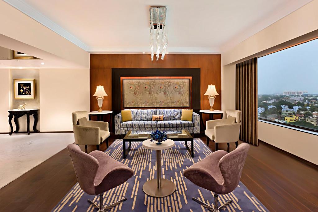 Posezení v ubytování Fortune Park Pushpanjali, Durgapur - Member ITC Hotels' Group