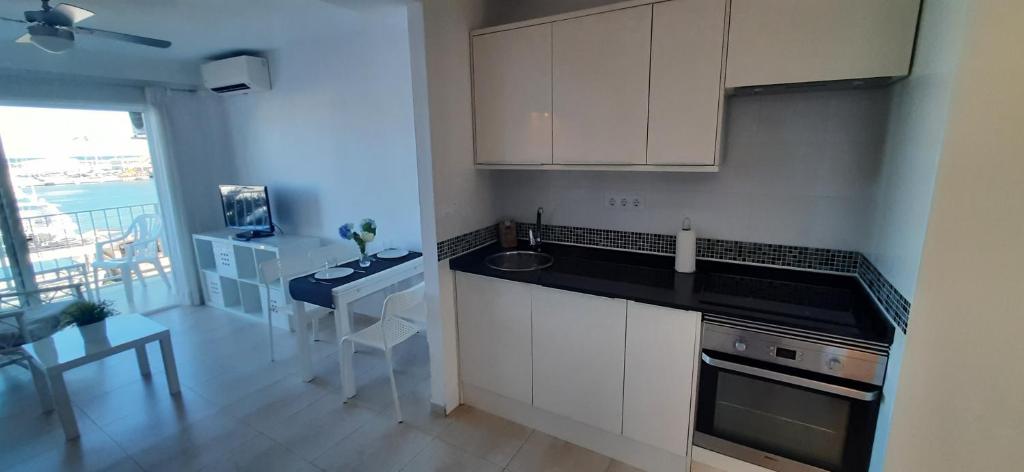 Puerto Explanada Cervantes AP1102, Dénia – Bijgewerkte ...