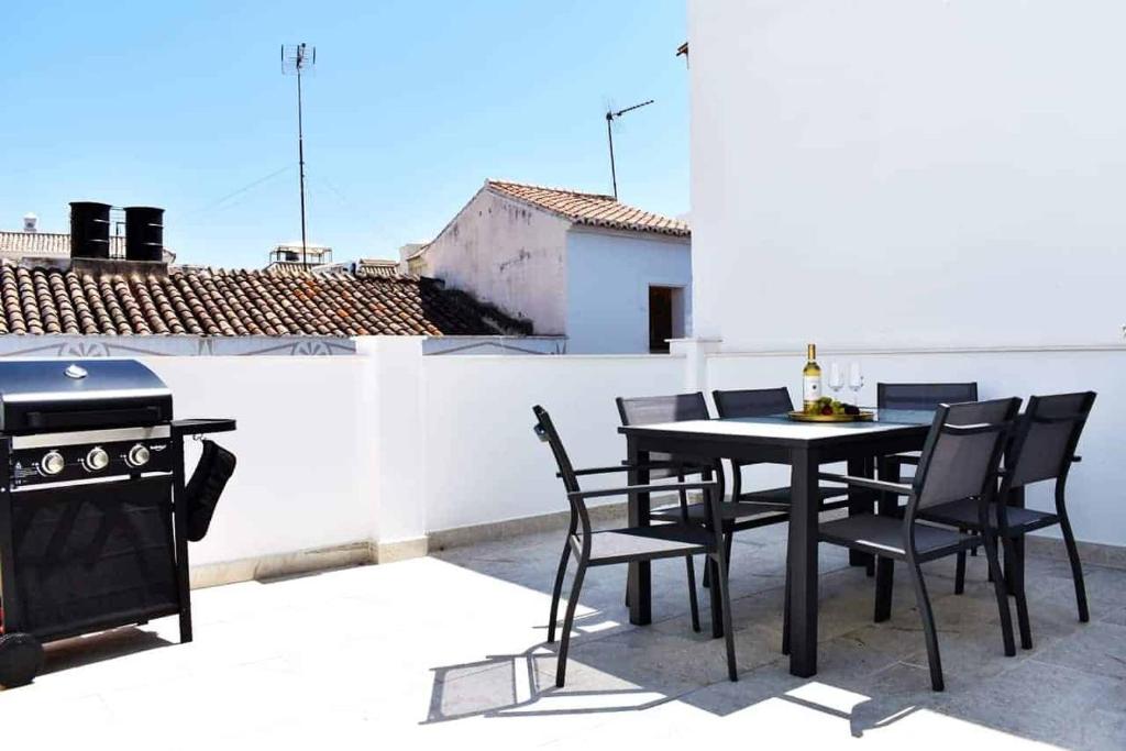 Fotografie z fotogalerie ubytování New Townhouse in the heart of Nerja with Jacuzzi v destinaci Nerja