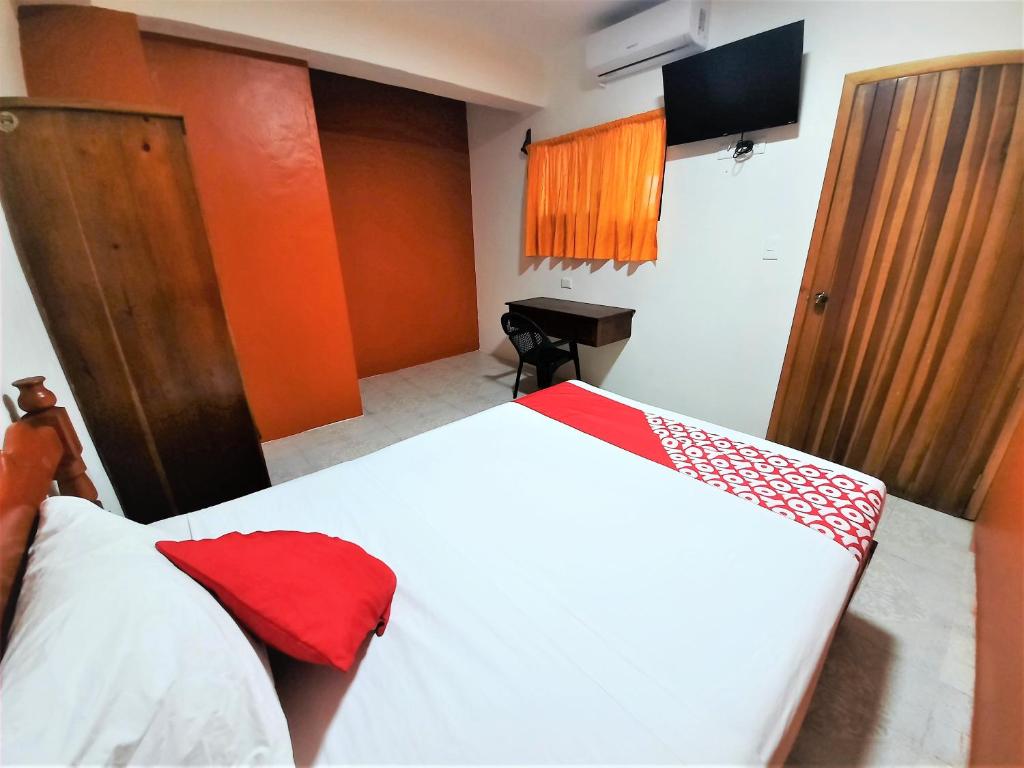 Postel nebo postele na pokoji v ubytování Hotel Costa Maria