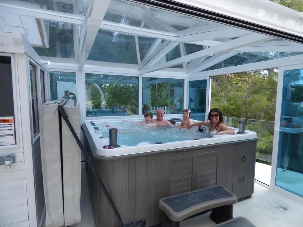 Fotografie z fotogalerie ubytování Villa Ocean View v destinaci Portals Nous