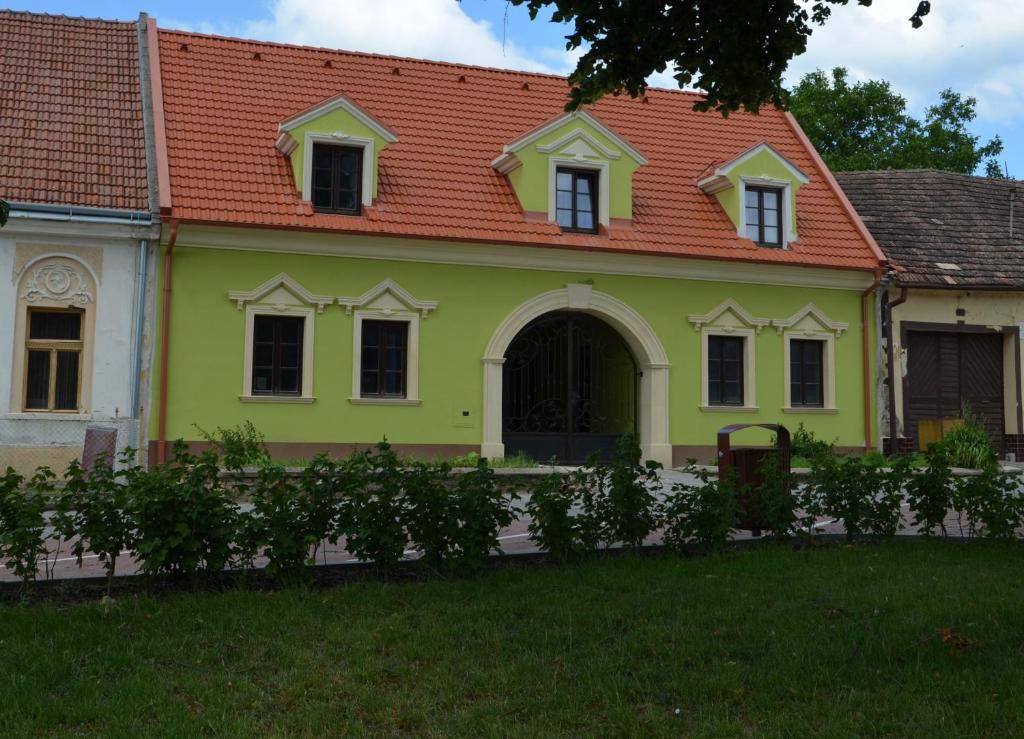 Budova, kde se ubytování v soukromí nachází