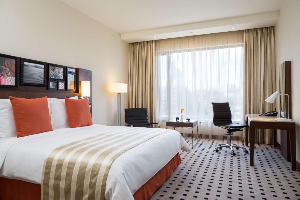 Postel nebo postele na pokoji v ubytování Radisson Blu Hotel, Nairobi Upper Hill