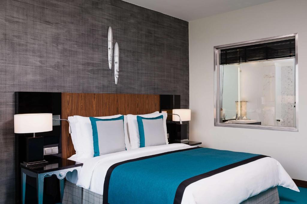 Postel nebo postele na pokoji v ubytování Radisson Blu Hotel, Nairobi Upper Hill