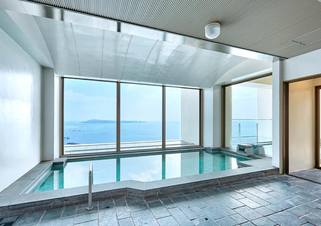 Bazén v ubytování Ala Mahaina Condo Hotel nebo v jeho okolí