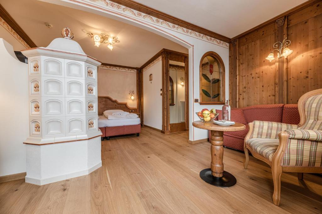 Tevini Dolomites Charming Hotel - Junior Suite Con Terraza