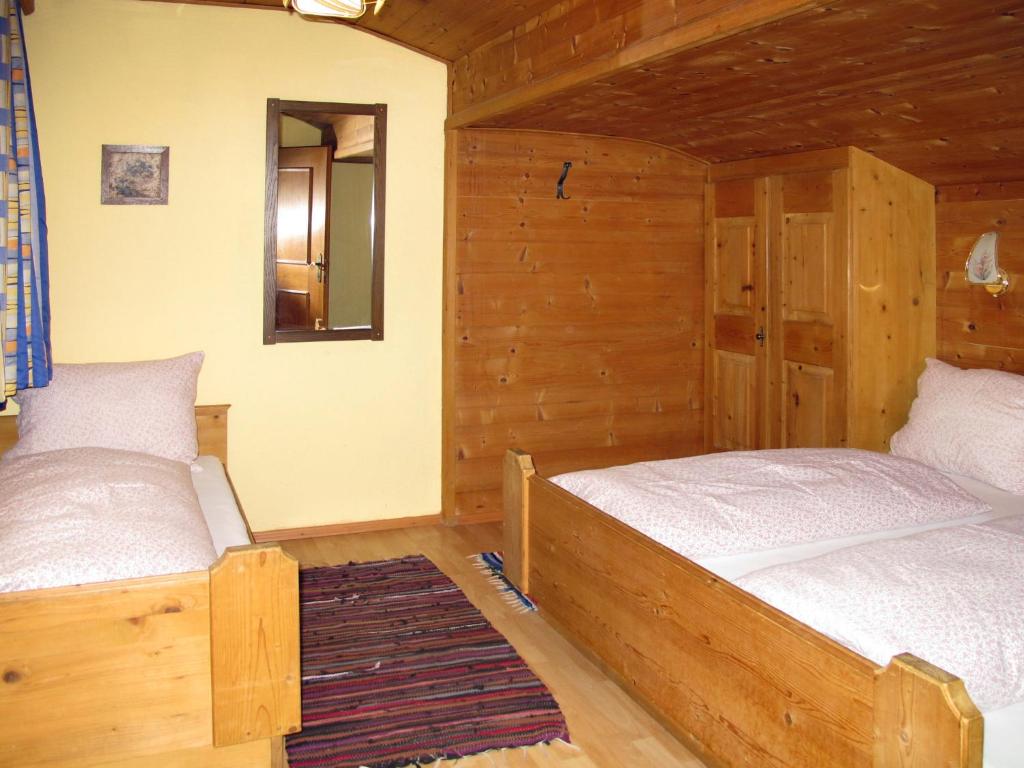 Posteľ alebo postele v izbe v ubytovaní Holiday Home Hexenhäusl by Interhome