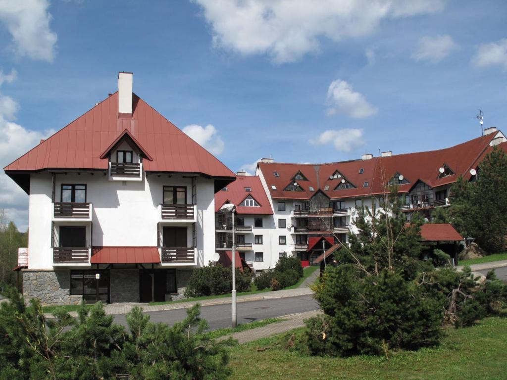 Budynek, w którym mieści się apartament