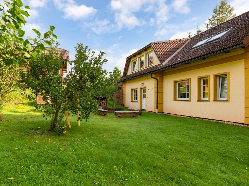 Zahrada ubytování Apartment Horakova by Interhome