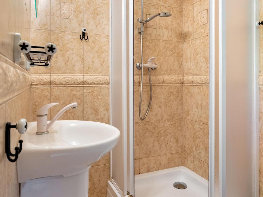 Koupelna v ubytování Apartment Horakova by Interhome