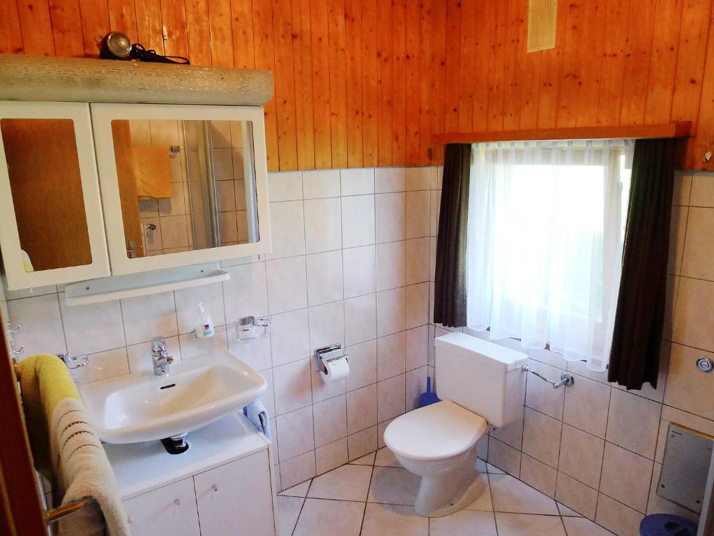 Koupelna v ubytování Apartment Christl by Interhome