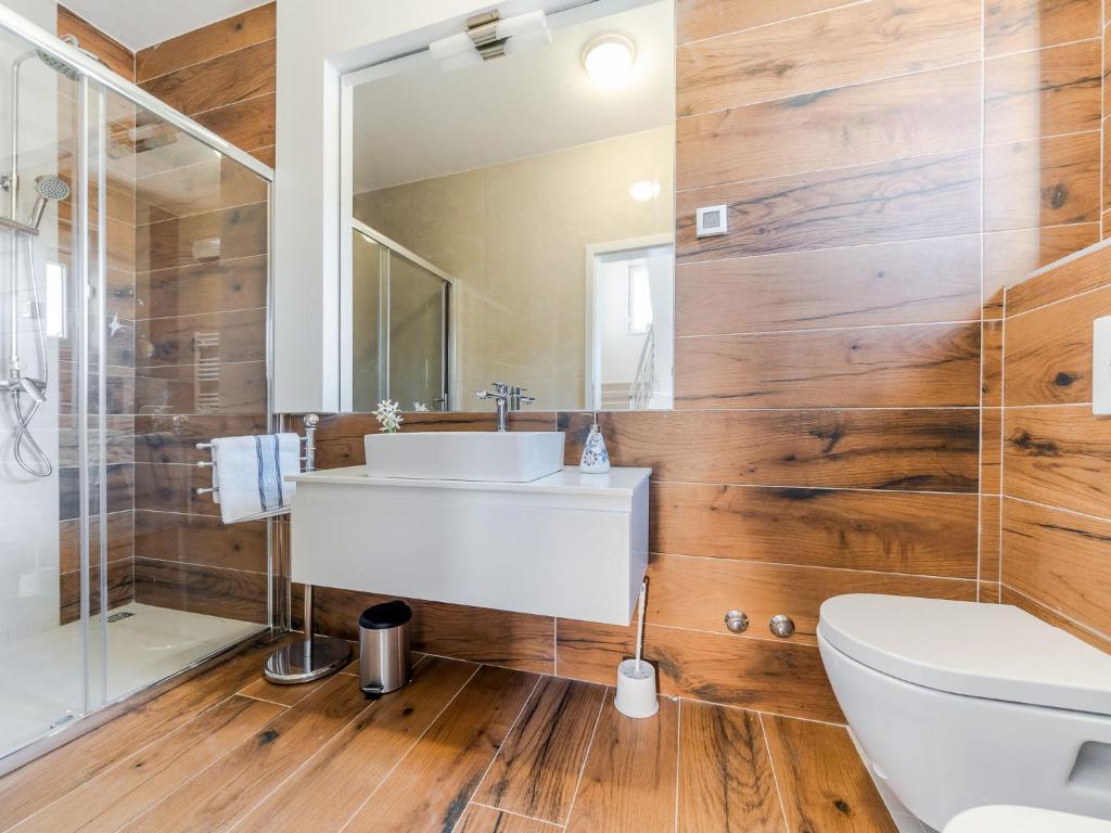 Kúpeľňa v ubytovaní Holiday Home Lucija by Interhome