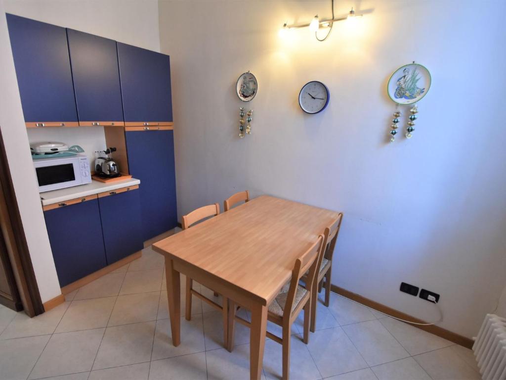 Kuchnia lub aneks kuchenny w obiekcie Apartment Al Foghèr by Interhome