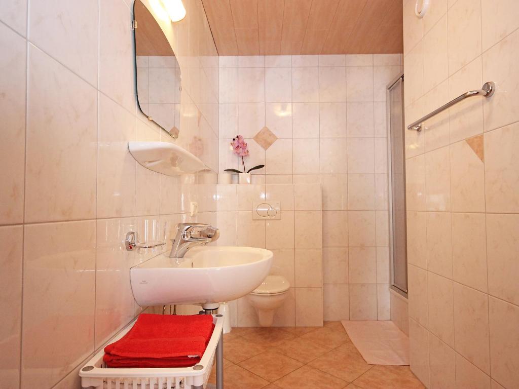 Koupelna v ubytování Apartment Marina by Interhome