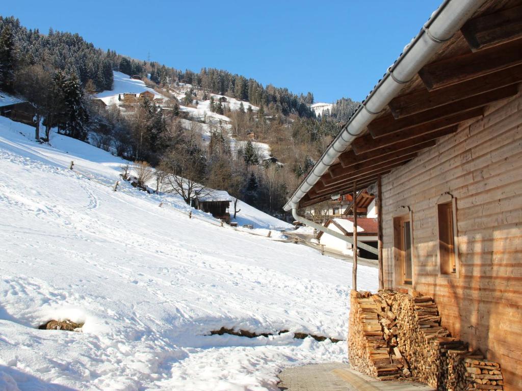 Chalet Katharina by Interhome v zimě