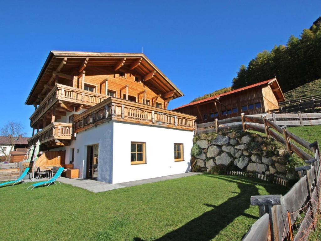 Budynek, w którym mieści się apartament