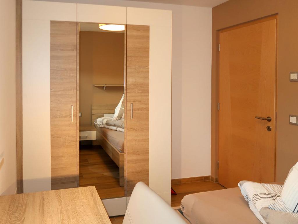 Postel nebo postele na pokoji v ubytování Apartment Spieglhof-1 by Interhome
