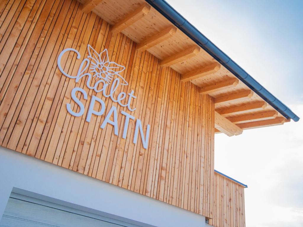 Fotografie z fotogalerie ubytování Apartment Chalet Spatn by Interhome v destinaci Fügenberg