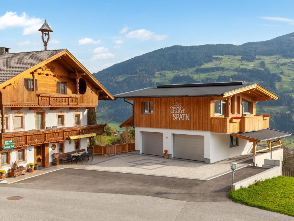 Nespecifikovaný výhled na hory nebo výhled na hory při pohledu z apartmánu