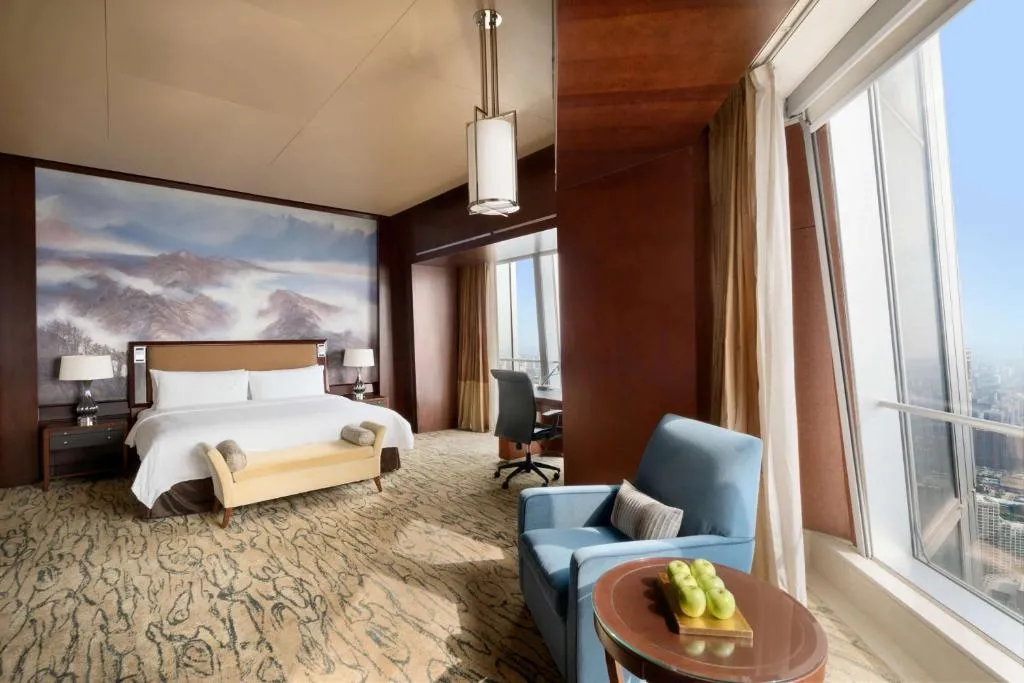 Grand Premier Room