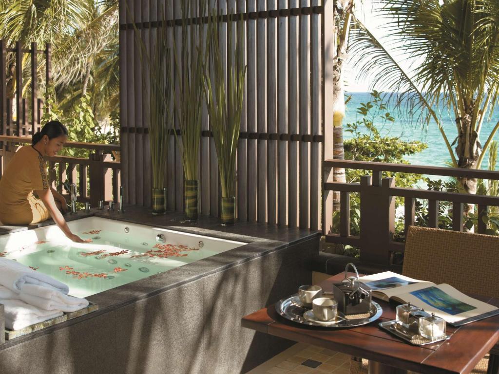 Shangri-La Boracay photo