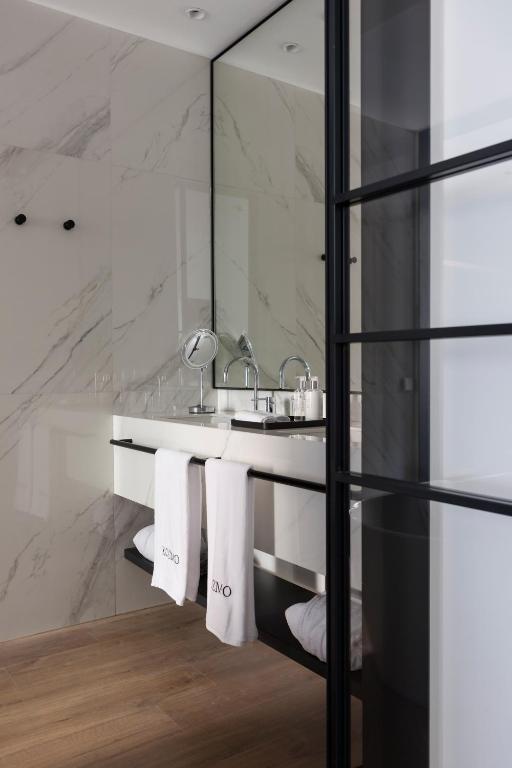 Kozmo Hotel Suites & Spa - Small Luxury Hotels of the World - Resim 43