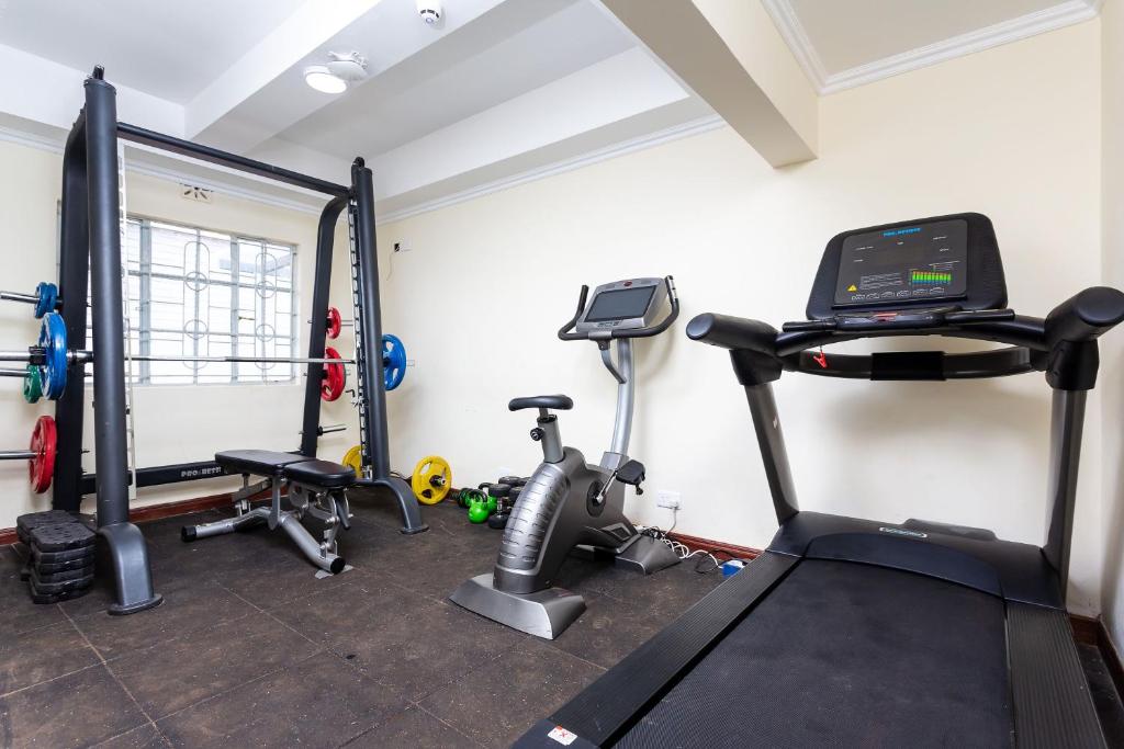 Fitness centrum a/nebo fitness zařízení v ubytování Ulwazi Place Hotel by Trianum