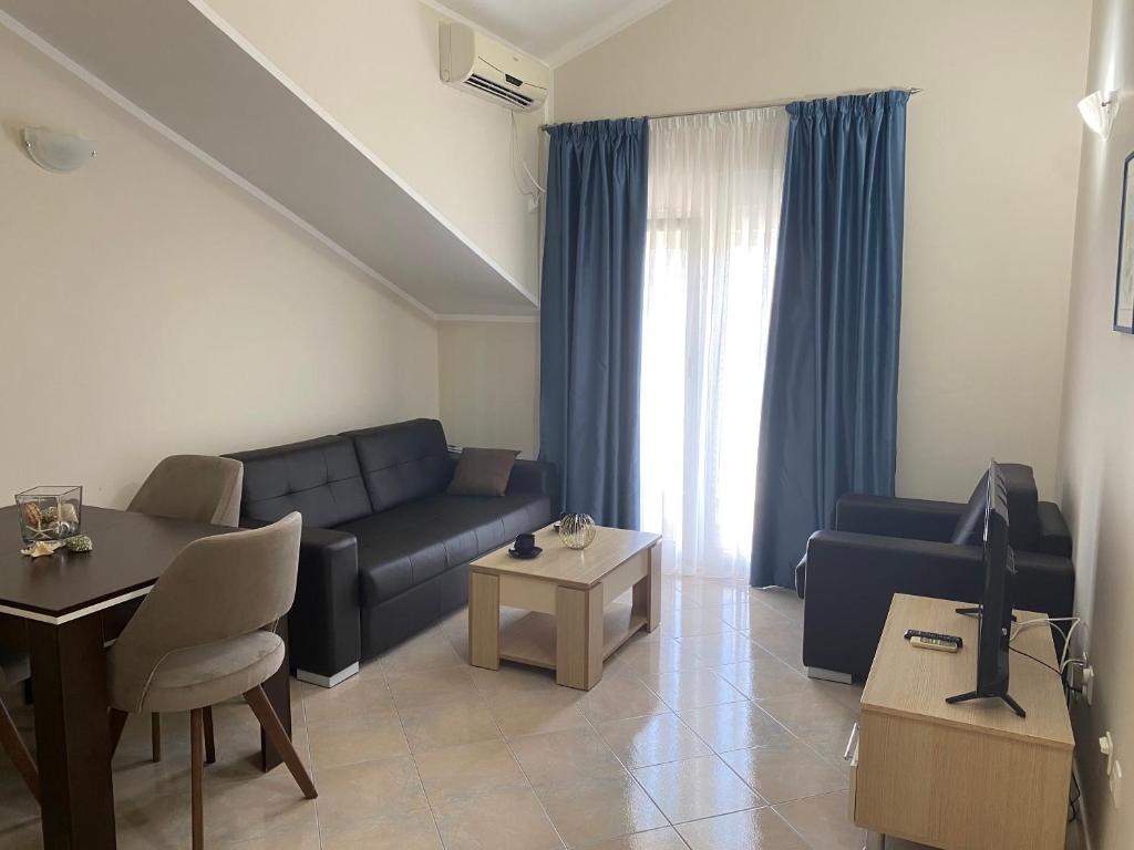 Sun Village Aparthotel - 13