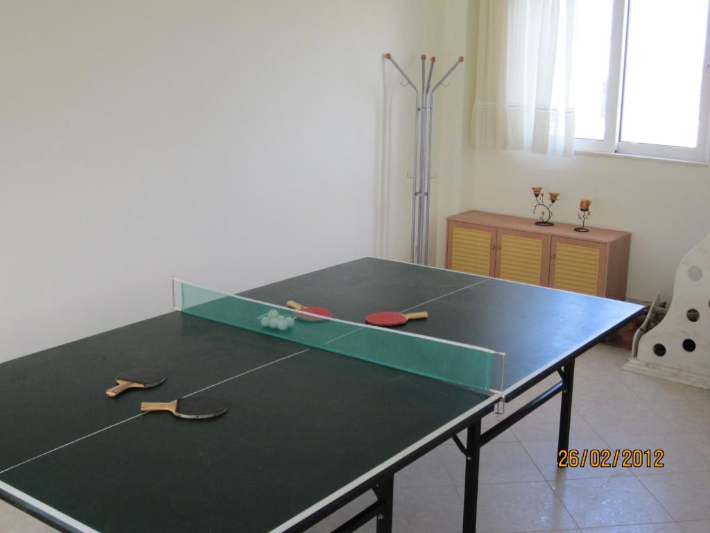 Stolní tenis v ubytování Sunshine Villa nebo okolí