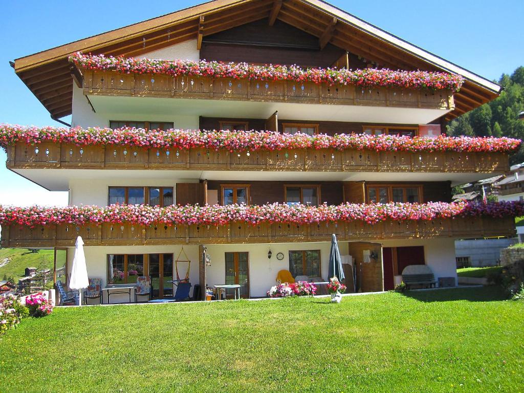 Zahrada ubytování Apartment Sierra Vista by Interhome