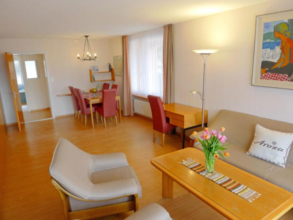Posezení v ubytování Apartment Promenade - Utoring-73 by Interhome