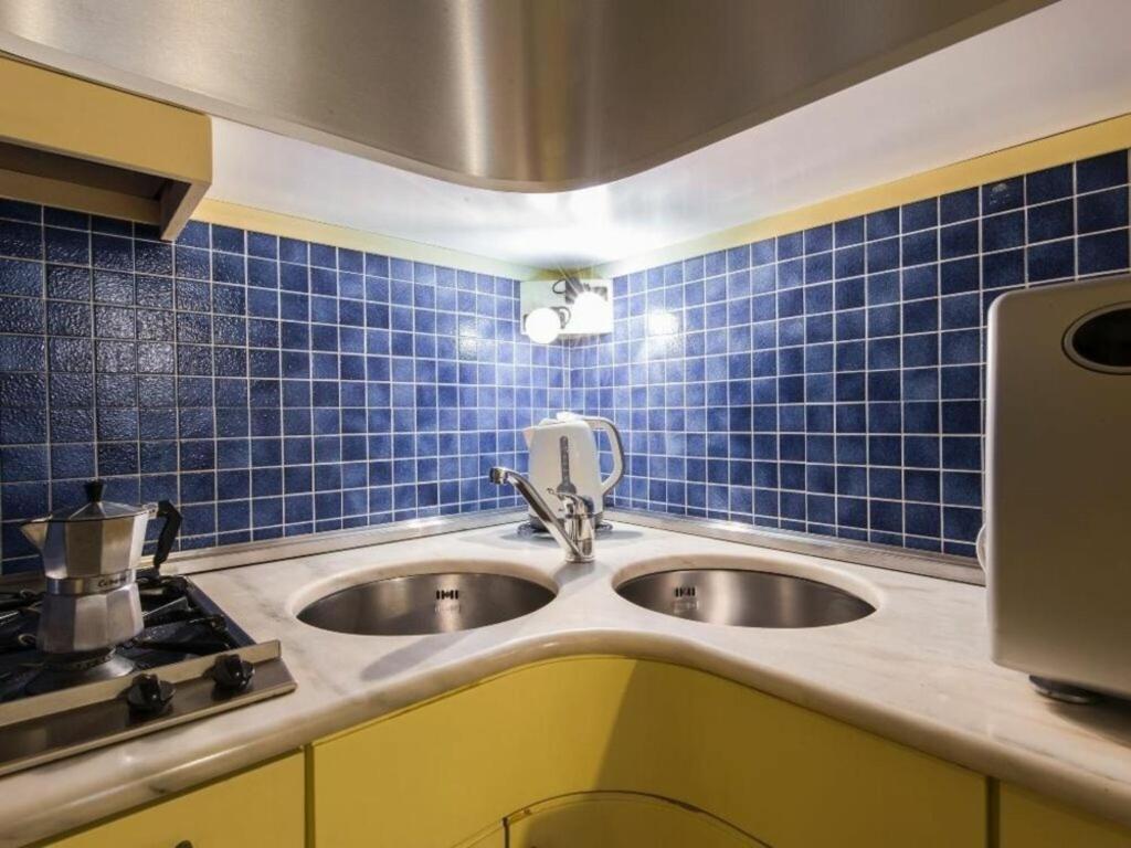 A kitchen or kitchenette at Georgofili by Halldis