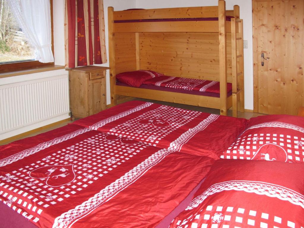 Posteľ alebo postele v izbe v ubytovaní Apartment Gasthof Almluft-5 by Interhome