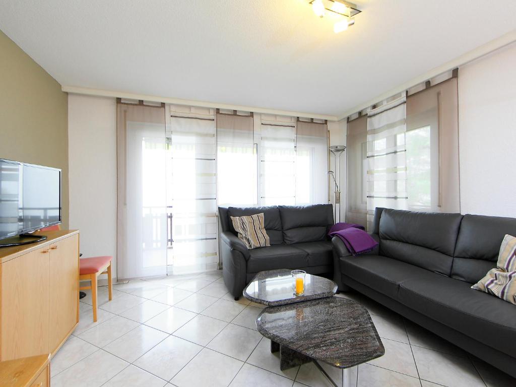 Posezení v ubytování Apartment Sonnhalde B by Interhome