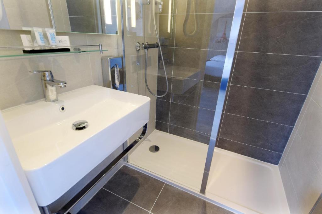 Avia Hôtel Saphir Montparnasse - Resim 16