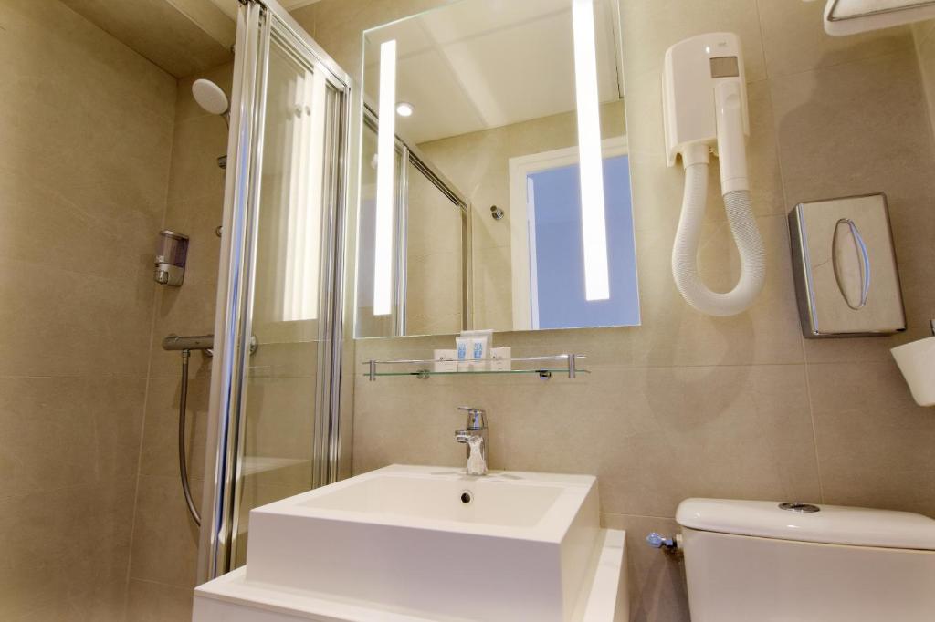 Avia Hôtel Saphir Montparnasse - Resim 19