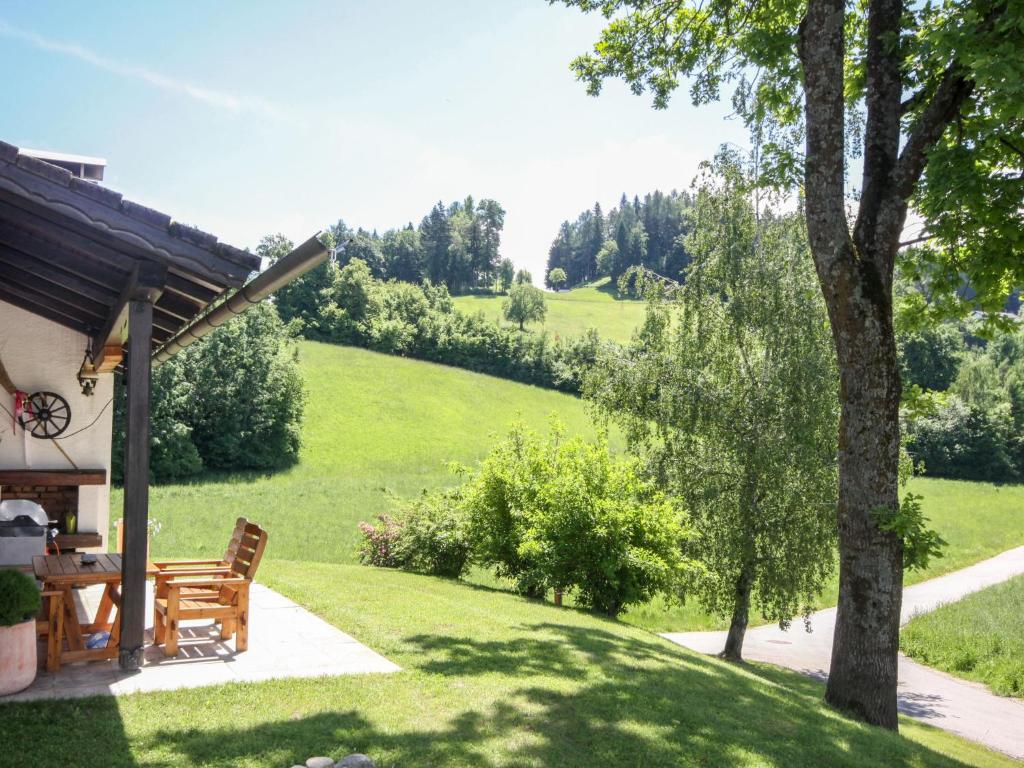 Zahrada ubytování Holiday Home Rustika by Interhome