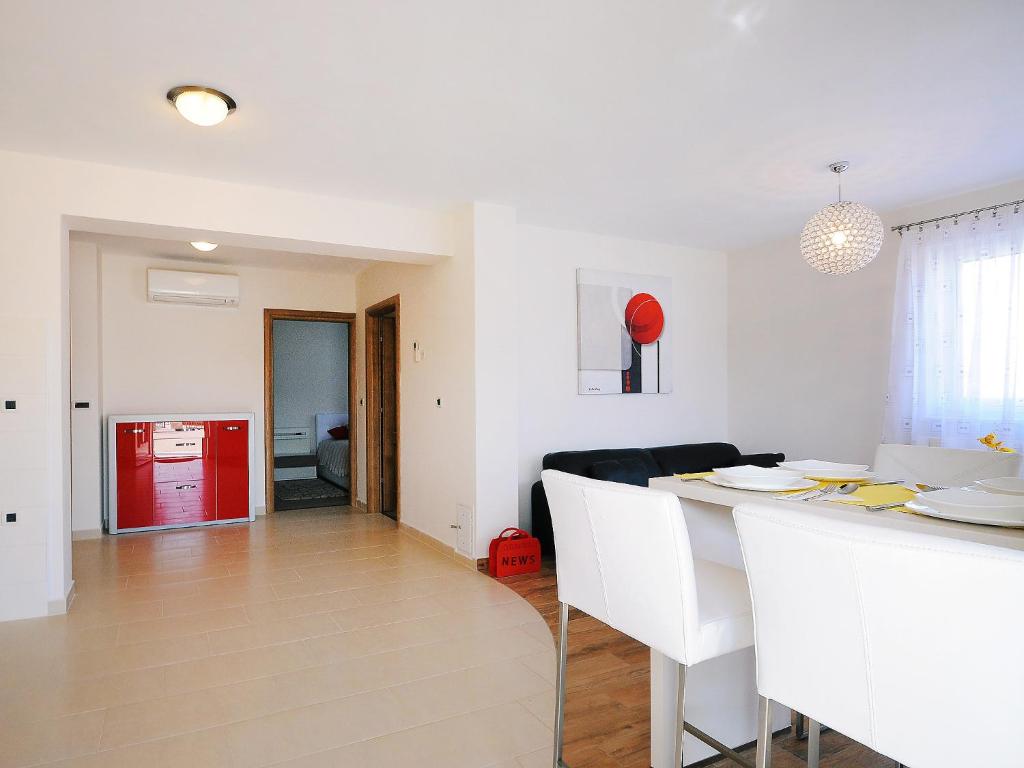 Fotografie z fotogalerie ubytování Villa Lucija by Interhome v destinaci Raša