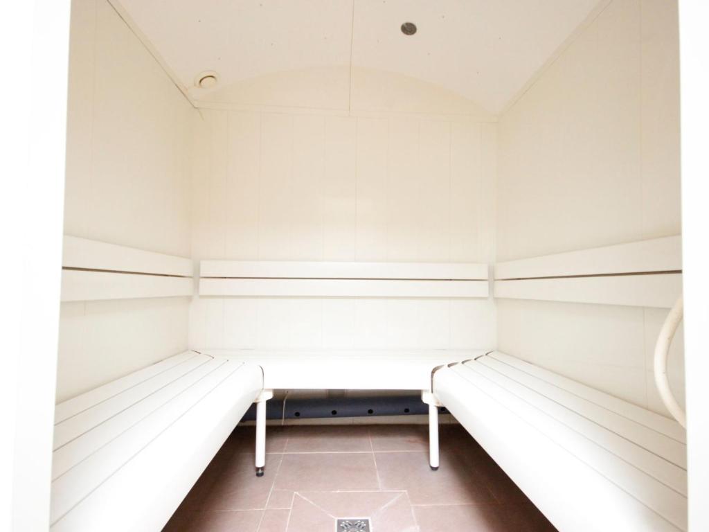 Posteľ alebo postele v izbe v ubytovaní Apartment Falkner-12 by Interhome